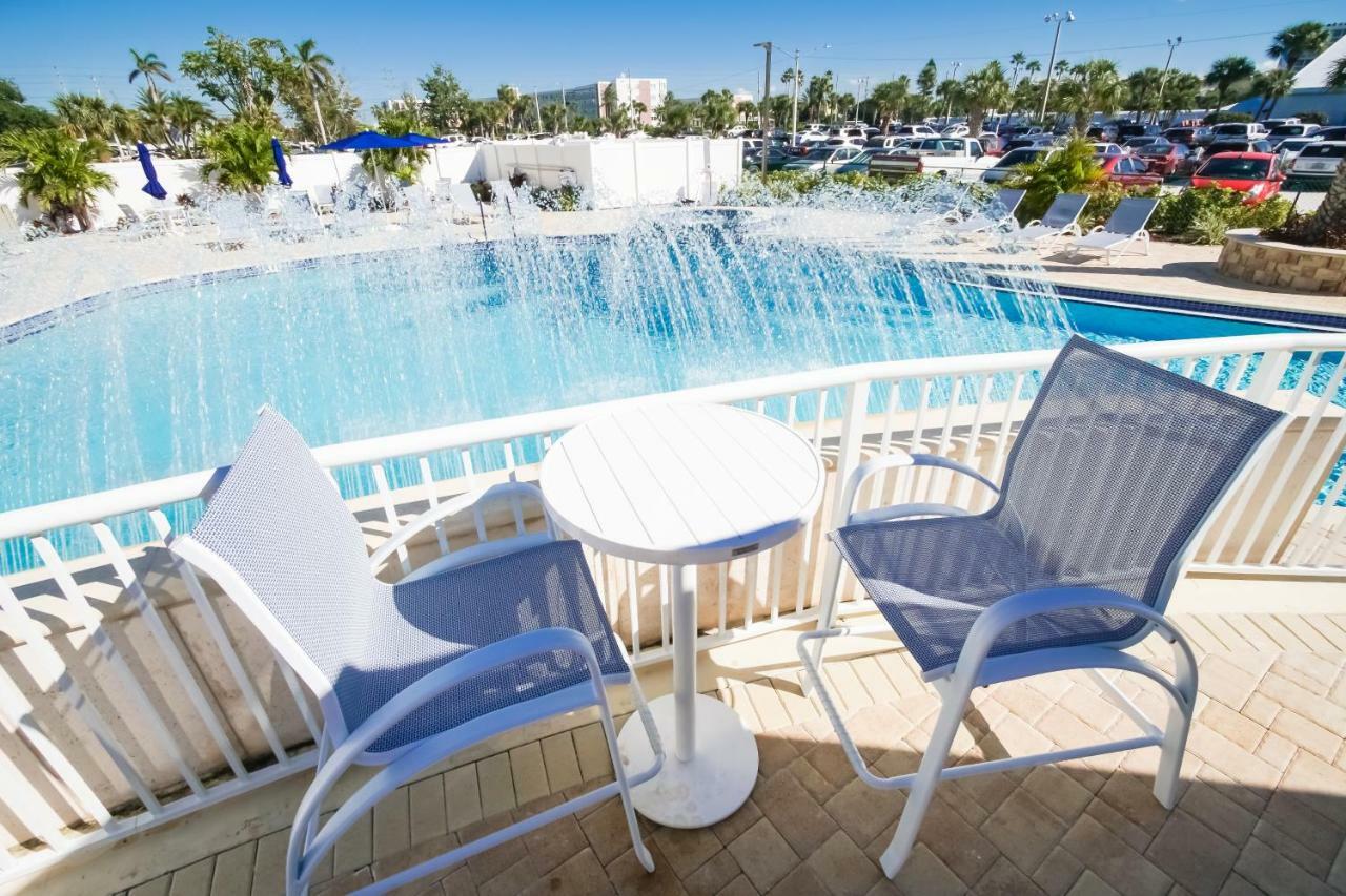 Coral Reef Resort St. Pete Beach Extérieur photo