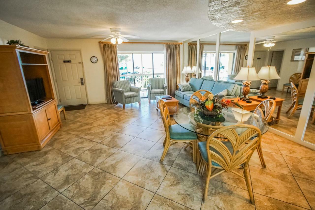 Coral Reef Resort St. Pete Beach Extérieur photo